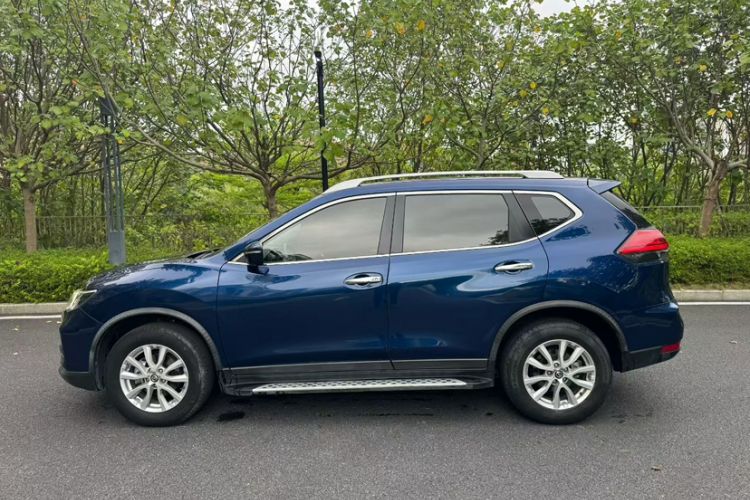 Used Nissan X-Trail 2017 2.0L CVT Comfort Edition 2WD Exterior 4