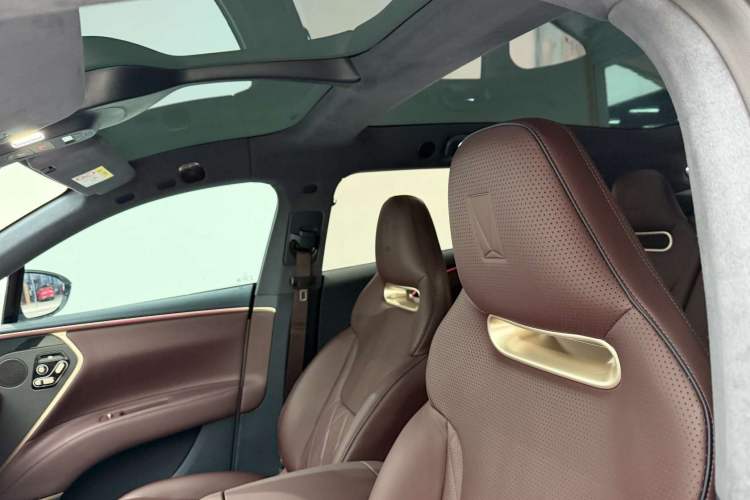 Used Avatr 11 2025 Year Updated Max Extended-Range Version Headliner