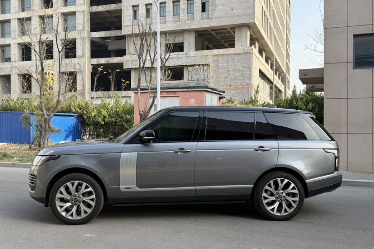 Used Land Rover Range Rover 2021 3.0 L6 Century Extended Classic Edition