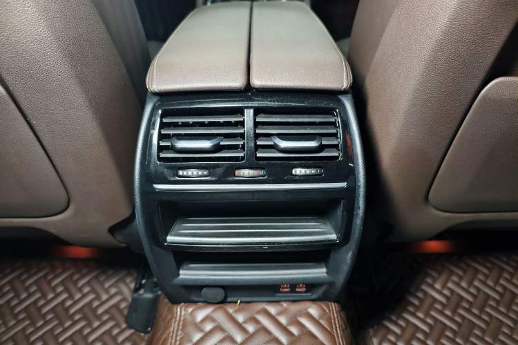 Used BMW 5 Series 2020 525Li Luxury Package