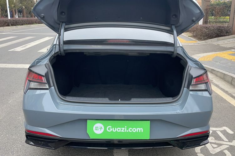 Used Hyundai Elantra 2021 1.5L CVT LUX Prestige Edition