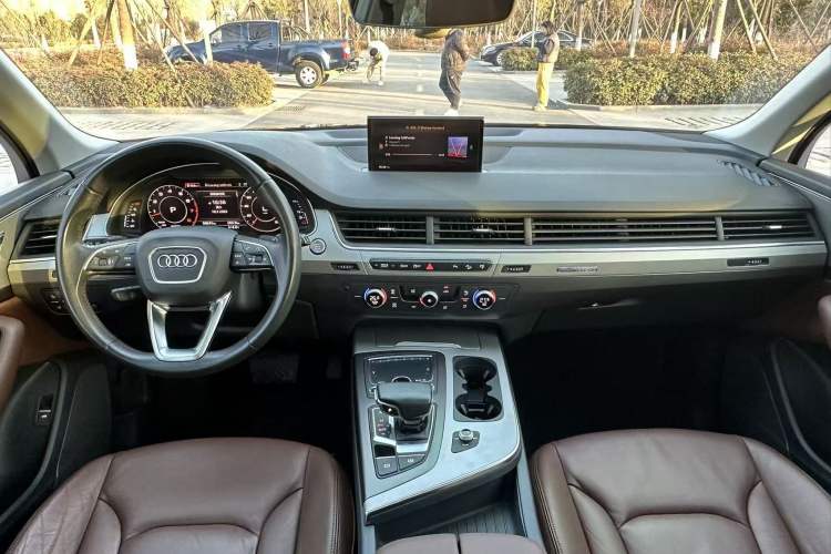 Used Audi Q7 2016 45 TFSI Technology Edition
