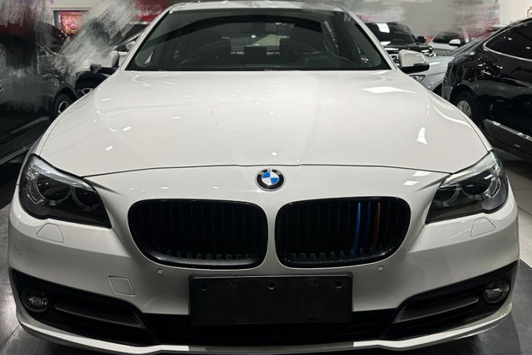 Used BMW 5 Series 2014 520Li Elegant Model
