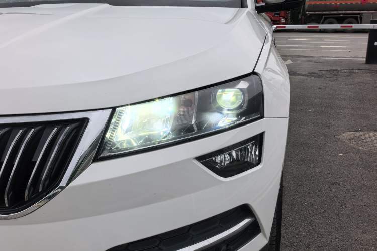 Used Skoda Karoq 2020 TSI280 Luxury Smart Edition China VI Standard Left Front Headlight
