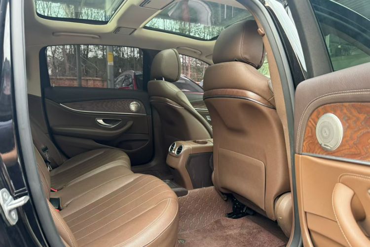 Used Mercedes-Benz E-Class 2020 E 260 L
