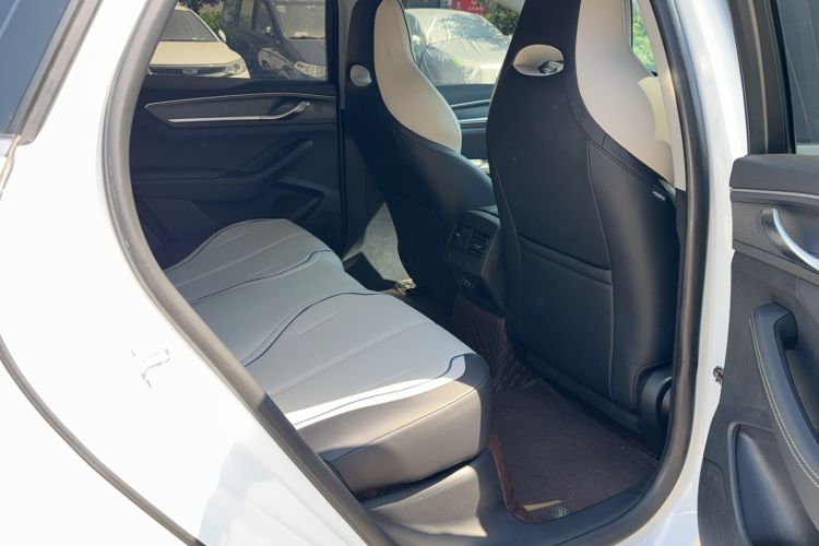 Used BYD Destroyer 05 2024 HONOR Edition DM-i 55KM Luxury Model Interior 7