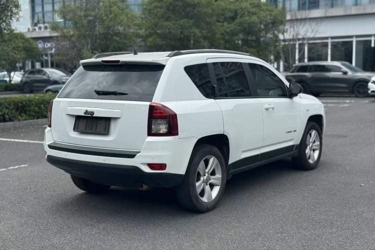 Used Jeep Compass 2014 2.4L four-wheel drive sport version
