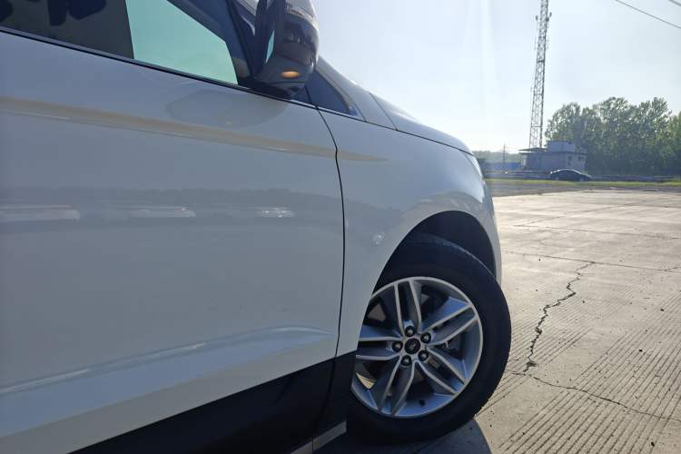 Used Ford Edge 2018 EcoBoost 245 Two-Wheel-Drive Platinum Edition 7-Seater China V Emission Standard Exterior 8