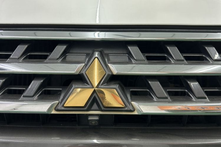 Used Mitsubishi Pajero 2018 V87 3.8L 3-Door GLS U.S.-Spec Model
