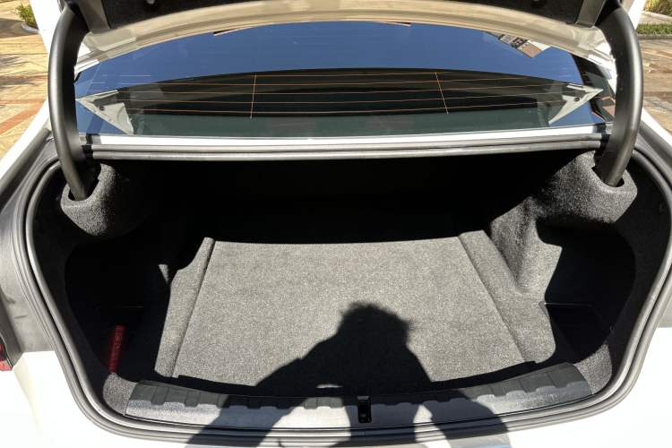 Used BMW 3 Series 2023 325Li M Sport Night Edition Package Exterior 3