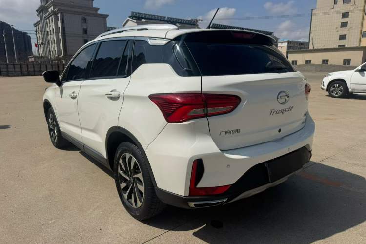 Used GAC Trumpchi GS4 2018 235T Manual Two-Wheel Drive Elite Edition Exterior 3