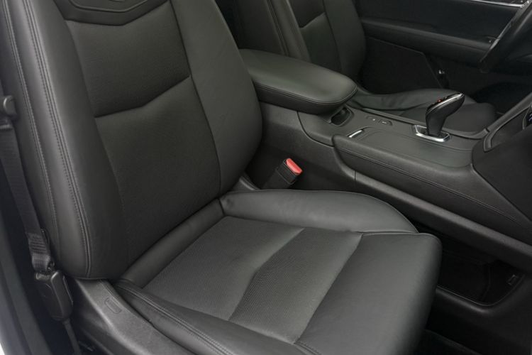 Used Cadillac XT5 2016 25T Luxury Model