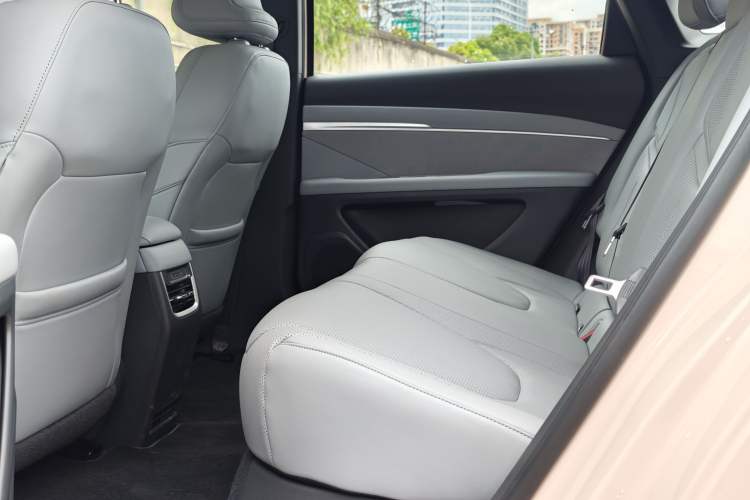 Used XPeng MONA M03 2024 620 with Ultra-Long Range Interior 3