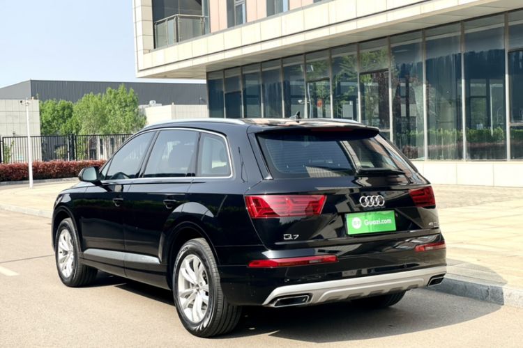 Used Audi Q7 2019 45 TFSI Comfort Model