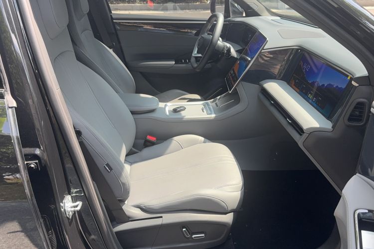 Used Geely Galaxy L7 2025 EM-i 115km Exploration Edition Right Front Seat