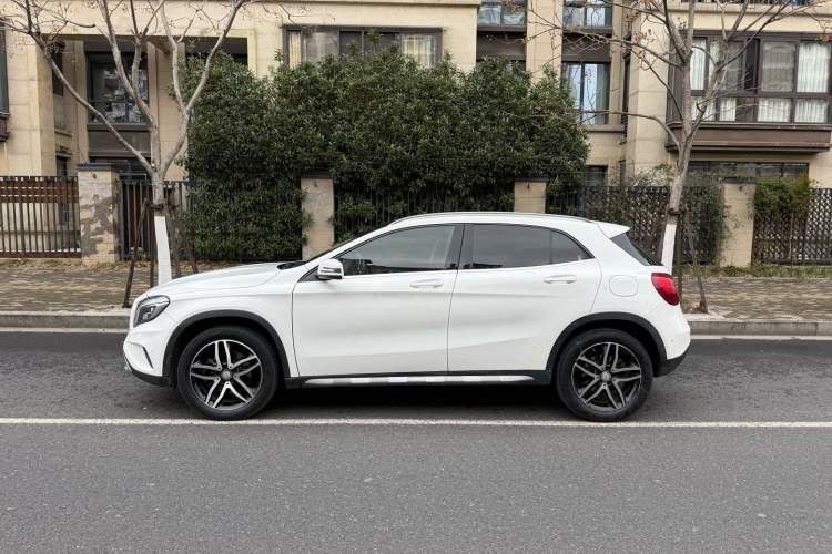 Used Mercedes-Benz GLA 2016 GLA 220 4MATIC Fashion Edition