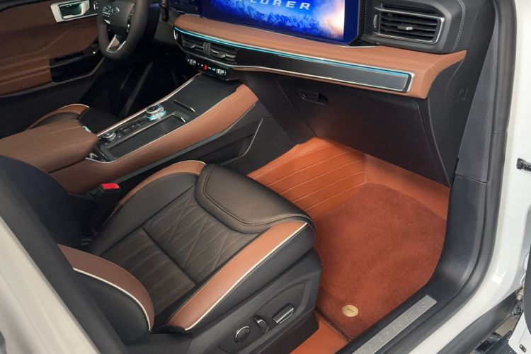 Used Ford Explorer 2023 EcoBoost 285 Four-Wheel Drive Titanium Edition 6 Seats
