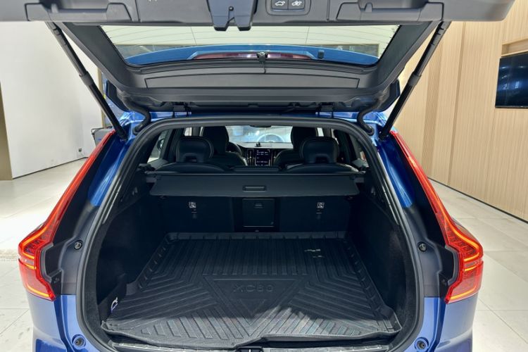 Used Volvo XC60 2021 T5 4x4 Smart & Advanced Sport Edition