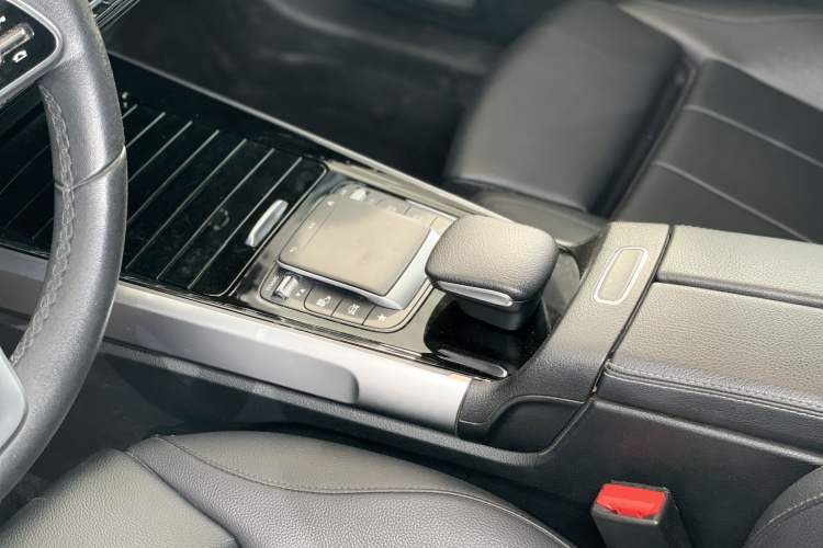 Used Mercedes-Benz GLB 2021 GLB 200 Dynamic Edition Interior 6