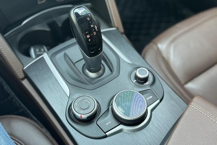 Used Alfa Romeo Stelvio 2017 2.0T 280HP Luxury Edition