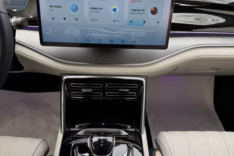 Used BYD Tang New Energy 2022 EV 730KM Luxury Model Interior 3