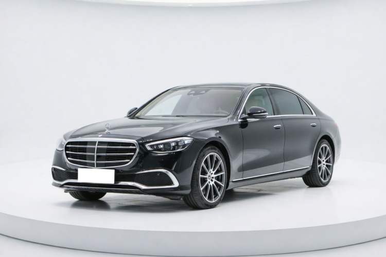 Used Mercedes-Benz E-Class 2023 Updated E 300 L Fashion Edition
