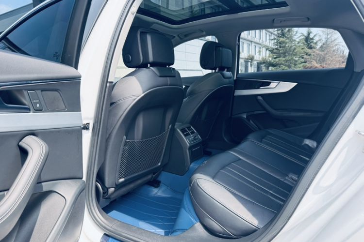 Used Audi A4L 2022 40 TFSI Luxury Dynamic Model