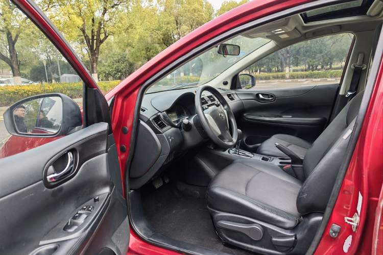 Used Nissan Tiida 2014 1.6L CVT Smart Model