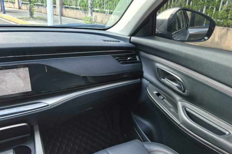 Used CHANGAN OSHAN X7 2021 1.5T Automatic Luxury Model Interior 6