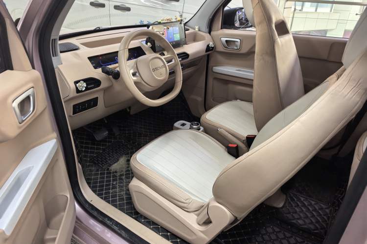 Used Geely Galaxy Panda 2023 Panda Mini 200km Endurance Bear