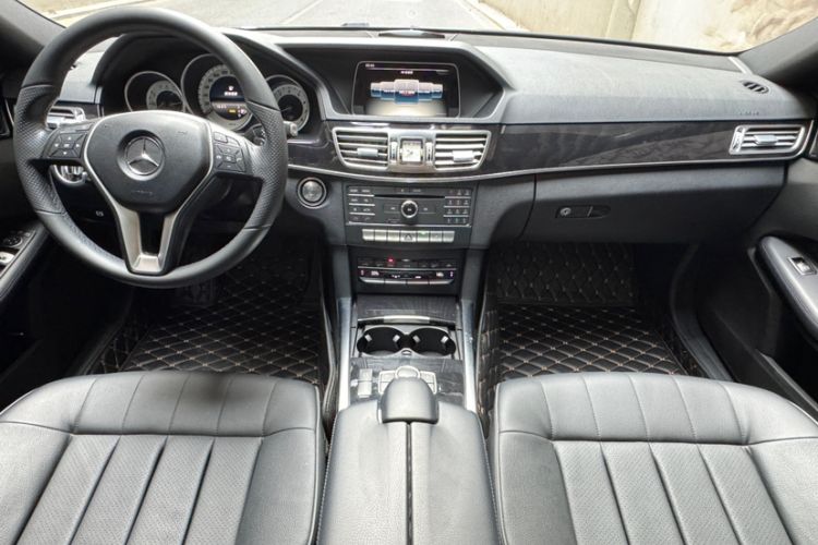 Used Mercedes-Benz E-Class 2015 Restyled E 260 L Sport Edition Interior 6
