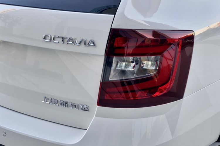 Used Skoda Octavia 2018 Station Wagon TSI280 DSG Luxury Edition
