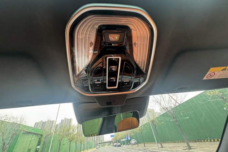 Used Wey Lanshan 2023 Four-Wheel Drive Ultra-Long Range Version
