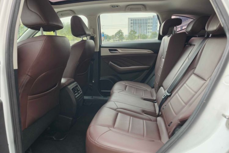 Used Haval F7 2019 2.0T Two-Wheel-Drive i-Van China VI Standard
