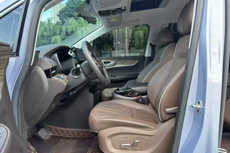 Used Roewe iMAX8 New Energy 2022 First-Class Platinum Edition
