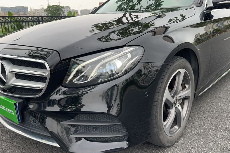 Used Mercedes-Benz E-Class 2018 E 300 L Sporty and Stylish Model