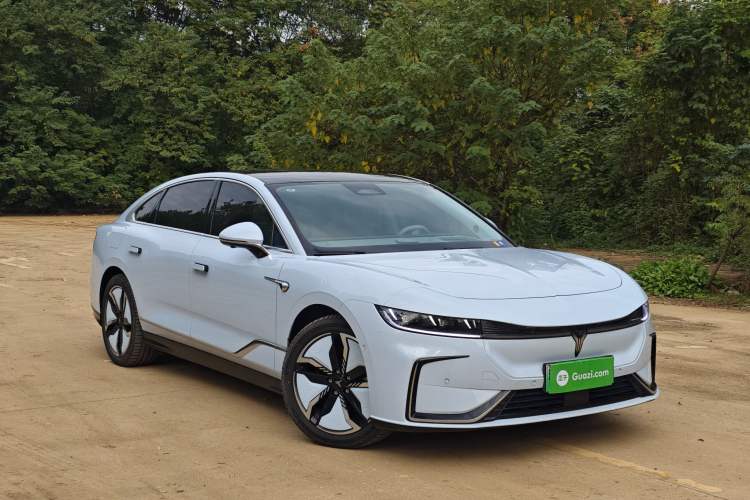 Used VOYAH PASSION 2023 Four-Wheel Drive Standard Edition
