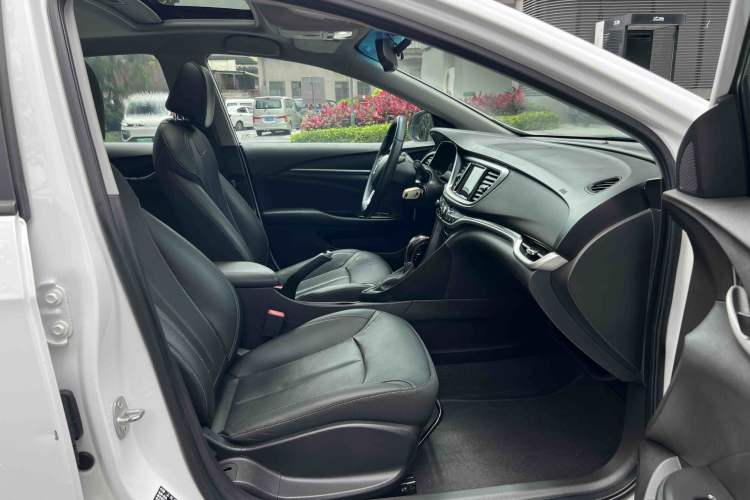 Used Buick GT 2019 18T Automatic Connected Elite Model China V Standard Right Front Seat