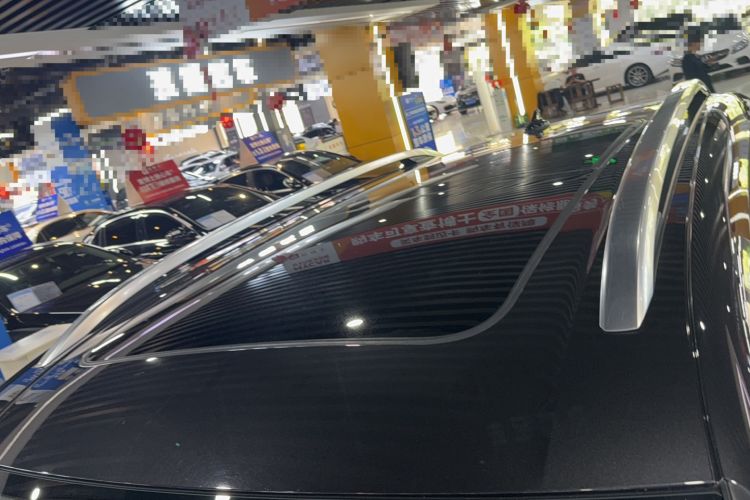 Used Volkswagen Tavendor 2023 330TSI Luxury Touring Edition Roof