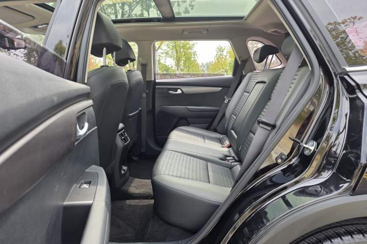 Used Kia Sportage R 2018 2.0L Automatic Smart Luxury Version China V Standard
