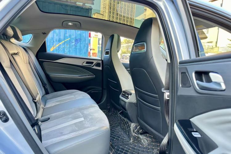 Used AION S Plus 2022 70 Intelligent Edition Interior 5