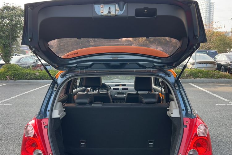 Used Suzuki Swift 2016 1.5L Automatic Fashionable Coolplay Edition