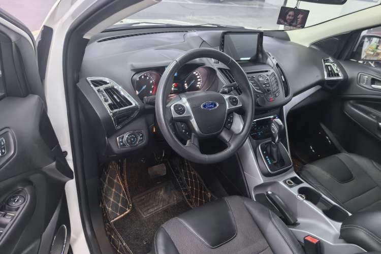 Used Ford Kuga 2013 1.6L GTDi Two-Wheel-Drive Trend Model