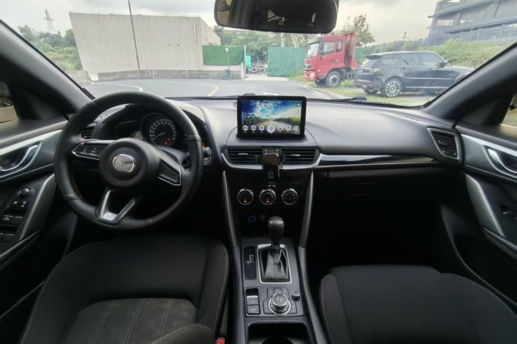 Used Mazda CX-4 2018 2.0L Automatic Two-Wheel Drive Blue Sky Dynamic Version China V Standard