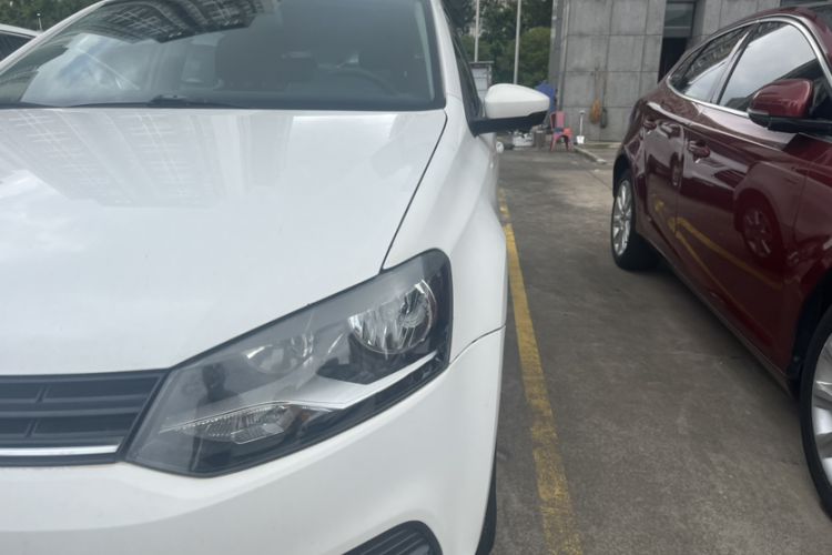 Used Volkswagen Polo 2014 1.4L Manual Fashion Edition