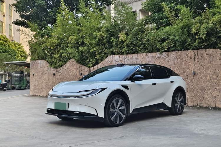 Used Toyota bZ5 2025 Model 550 PRO Smart Driving Edition