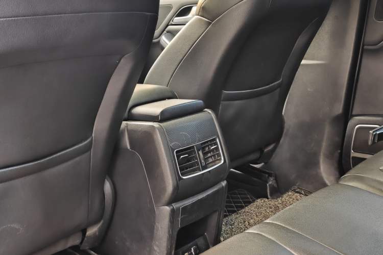 Used BYD Tang 2019 2.0T Automatic SmartConnect Luxury Edition 7 Seats China VI Standard
