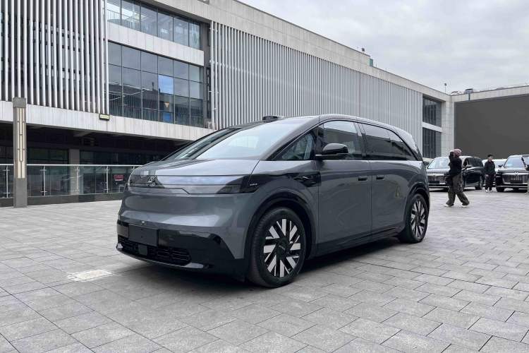 Used Zeekr MIX 2025 Long-Range Intelligent Driving Edition