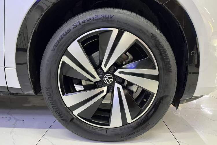 Used Volkswagen Tavendor 2023 380TSI Four-Wheel Drive R-Line Cruise Edition