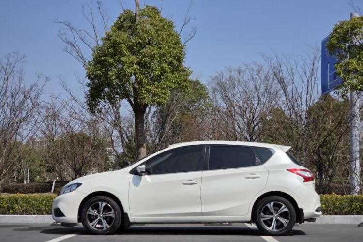 Used Nissan Tiida 2019 1.6L CVT Smart Drive Version China VI Standard
